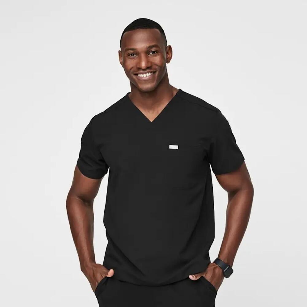 Figs Leon V-Neck Three-Pocket Scrub Top Tailored Fit Short Sleeves Black Size XL